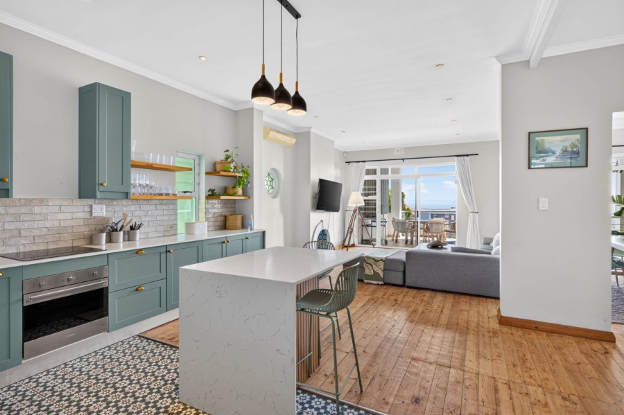 2 Bedroom Property for Sale in Green Point Western Cape